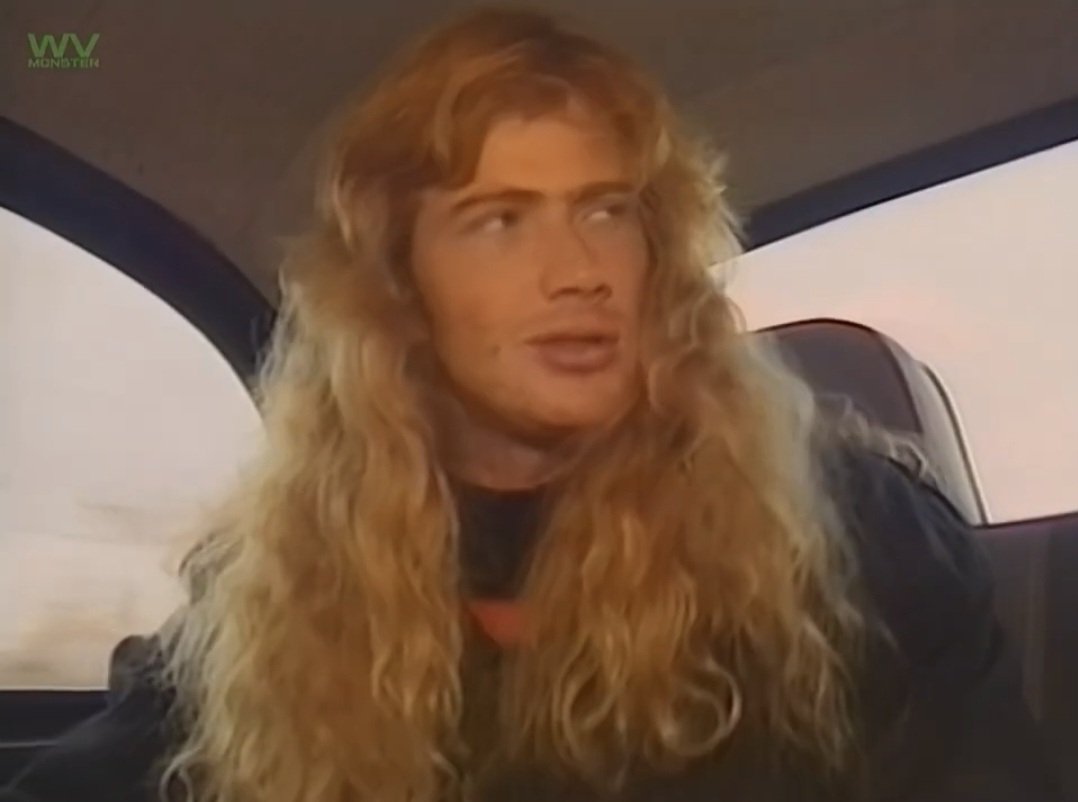 pullingteetth's tweet photo. I find Dave physically changed a lot between the sfsfsw era to the 90's/rust in peace era but I found this one 1989 interview he looks like he's in the middle of evolving https://t.co/aUZF5L89zN