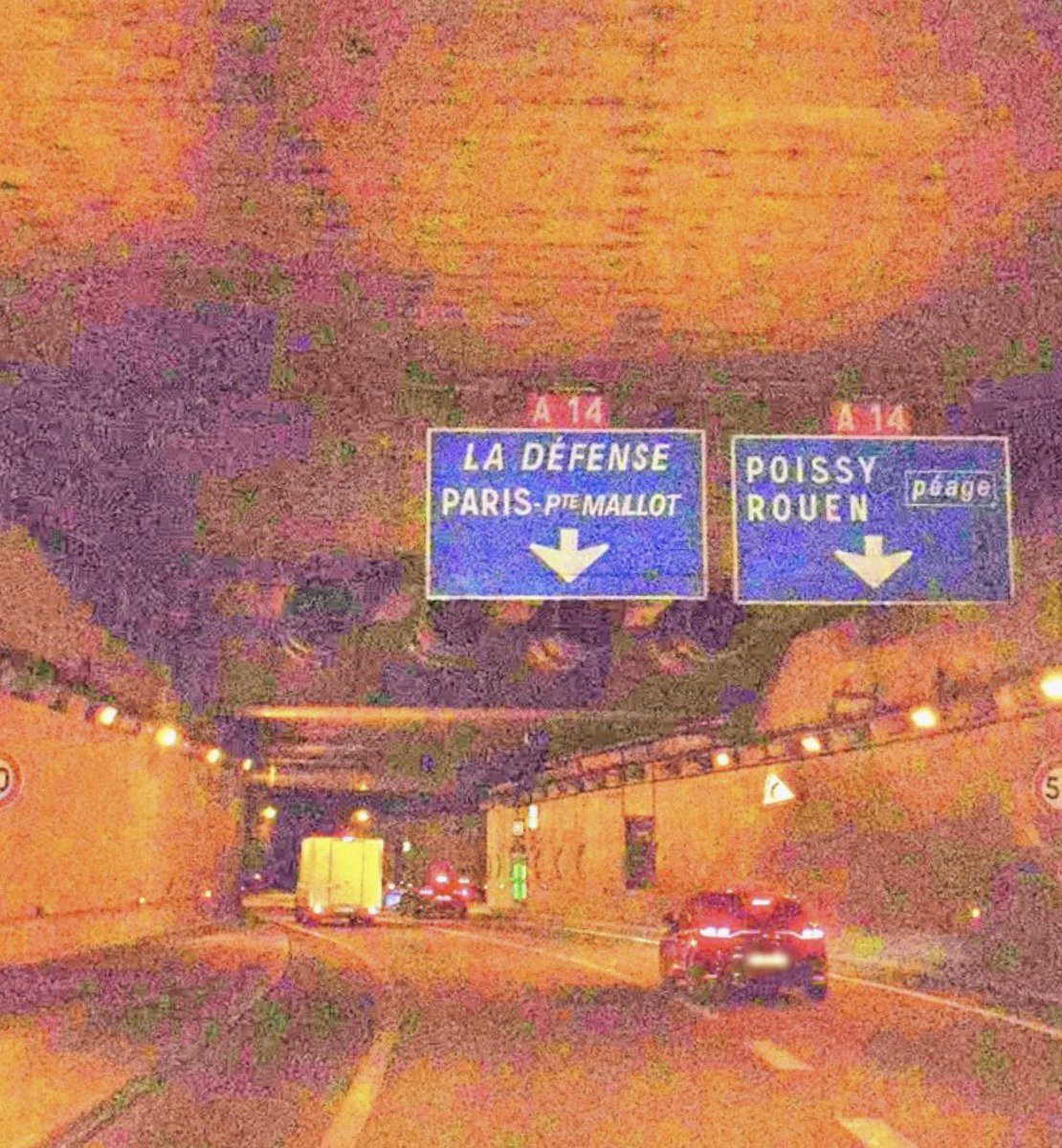 enzom9514's tweet photo. Quand tu te fais baptiser à Nanterre sur la A86 et que tu vois les 25€ de péage 3j plus tard comment tu rigoles seul dans la voiture wow 😂😂😂😂😂😂 https://t.co/5Vinku3fsl