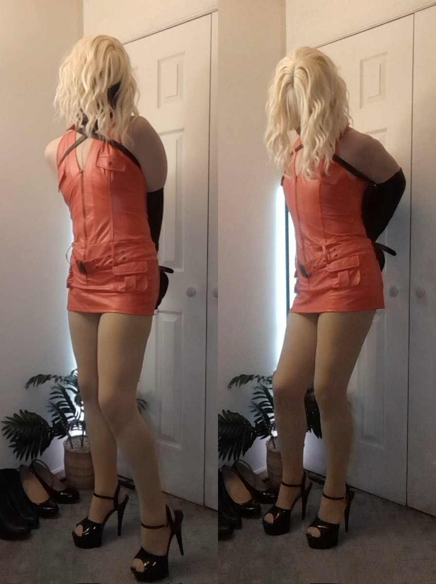 Doomguy8956's tweet photo. I think this dress is really sexy! #sissy #femboy #bondage #armbinder https://t.co/LmCofbEZGo