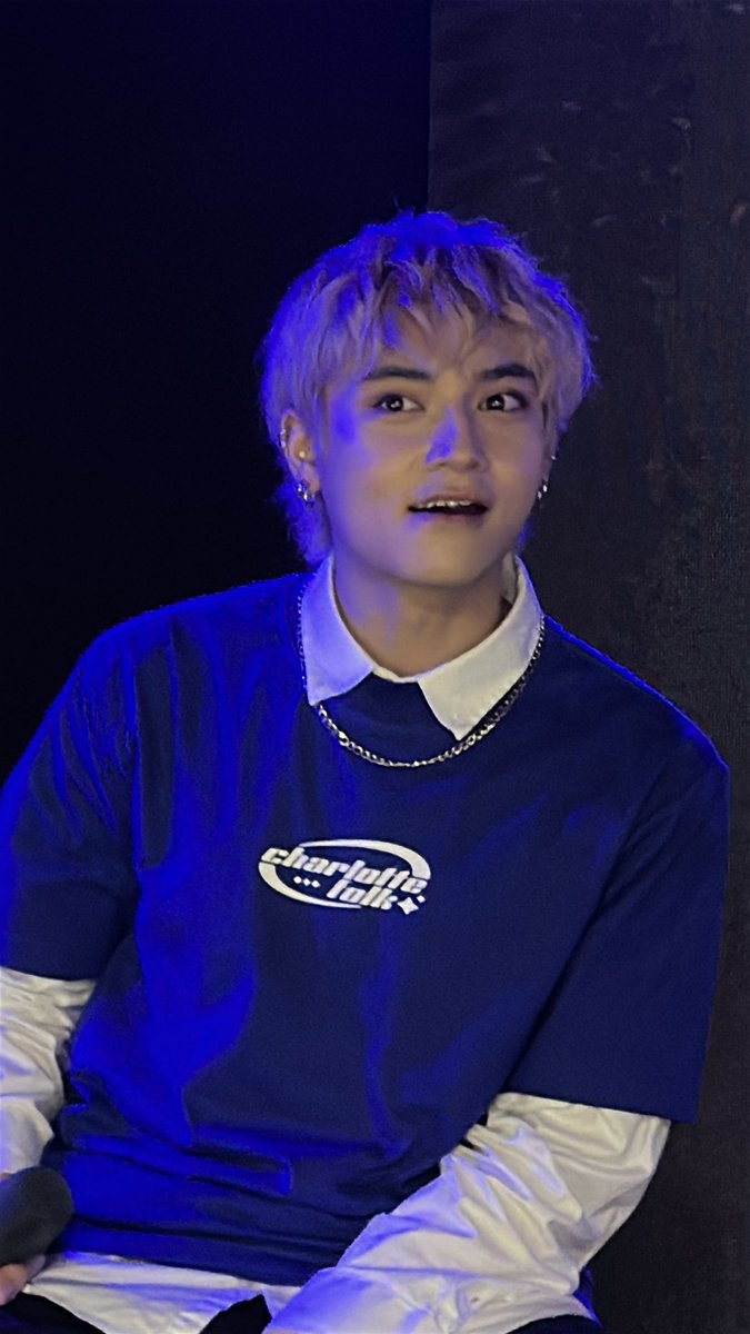 jao_bestie's tweet photo. No one can dim your light 🥺 we love you so much! https://t.co/bJsXq6ruFj