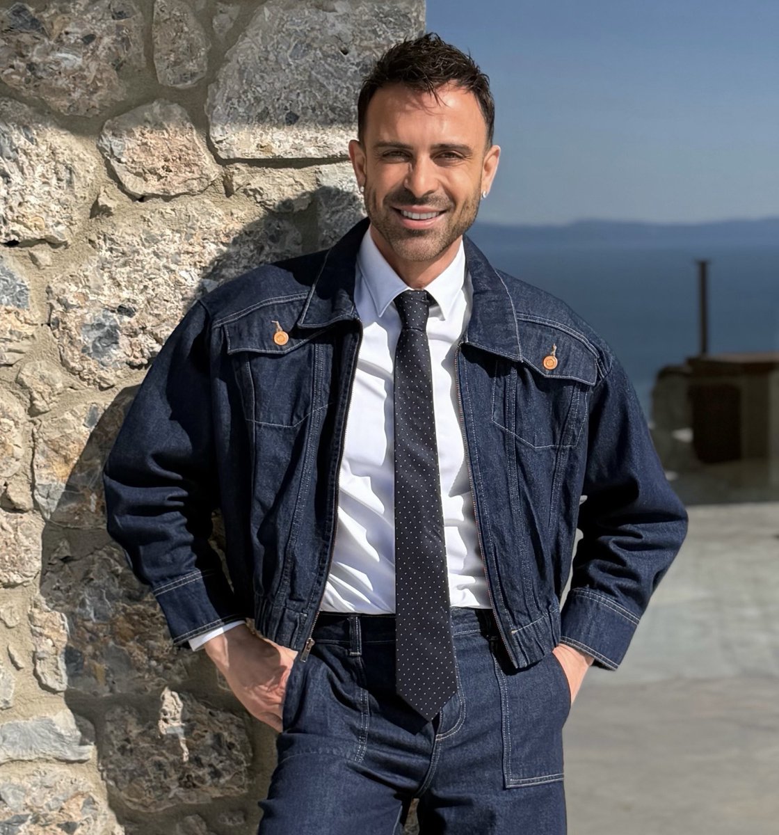konstantinosXK's tweet photo. Blue 💙🇬🇷 Χρόνια Πολλά! https://t.co/mTet93nI10