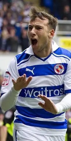LeagueOne25's tweet photo. Random footballer that was loved at football clubs

We'll start Adam Le Fondre 👑 🏴󠁧󠁢󠁥󠁮󠁧󠁿 

#ReadingFC https://t.co/cPAXjDPuvg