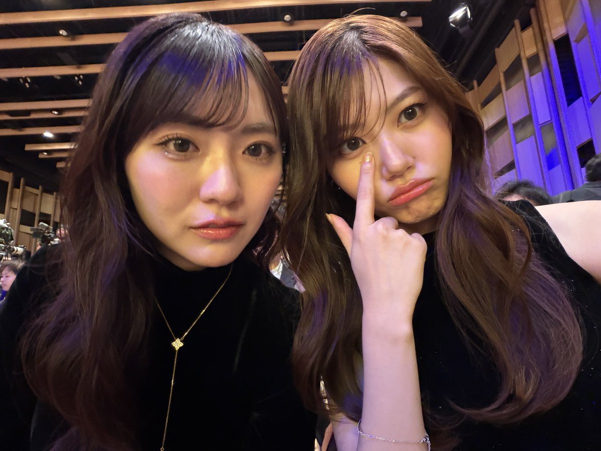 ayu__kamata's tweet photo. ショードラ授賞式、まいはにTikTokアカウントで Live配信するからねん🐝✨ https://t.co/4TXJH3Hj51