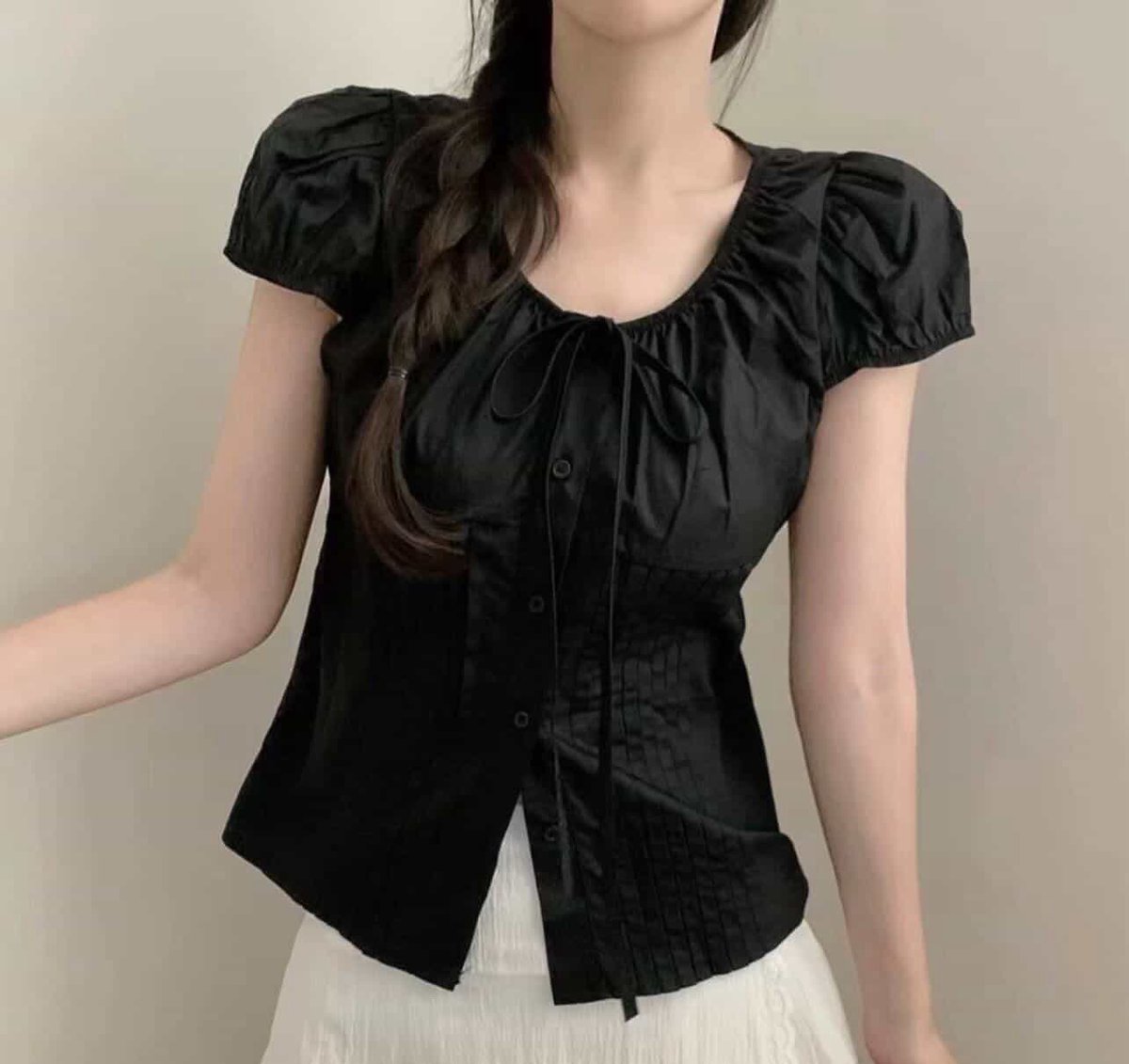 miqa2w29296's tweet photo. ส่งต่อเสื้อผ้าของเค้าเองคับ🫳🏻🐈‍⬛🩷
🤍กระโปรง Saideehome สีดำ sell 100฿ รส.
🤍เชิ้ตครอปคอปก สีกรม sell 70฿ รส.
🤍คุชชั่นpala 23 sell 60฿ รส. 
🤍เสื้อแขนตุ๊กตา xl sell 60฿ รส.ใส่ 1 ครั้งไม่มีตำหนิ
 #เสื้อผ้ามือสองราคาถูก #ส่งต่อเครื่องสำอาง #ส่งต่อเสื้อผ้า  #เสื้อผ้ามือสอง https://t.co/Mq7Gus5B6g