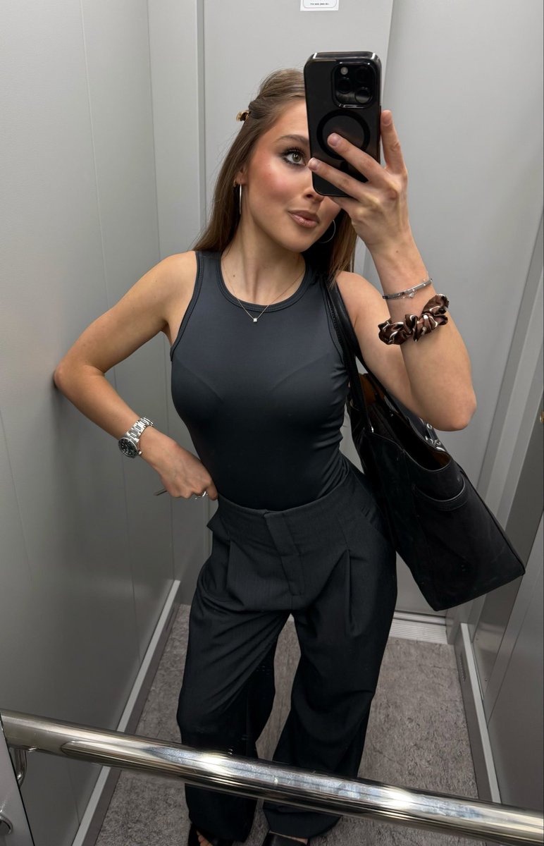 mesokla's tweet photo. gm💋 https://t.co/cZdqYd0mka