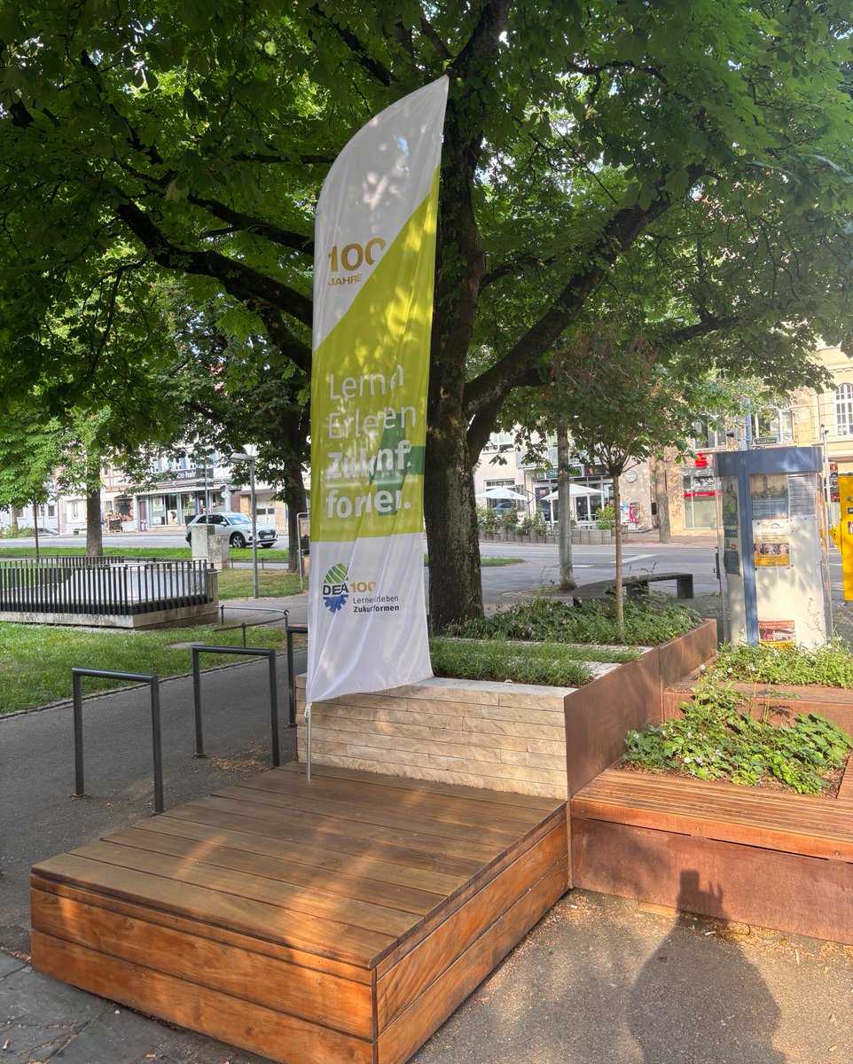 stadtkirchheim's tweet photo. Schon entdeckt? Seit Beginn des Monats findet ihr wieder die "Pop-up-Gärten in der Max-Eyth-Straße". Vielen Dank den in diesem Jahr teilnehmenden Betrieben: Der Firma Deuschle aus Notzingen, der Firma GrünTeck aus Jesingen und der DEULA. https://t.co/tyGyxfguCH
