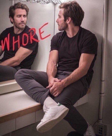 femke_plantinga's tweet photo. Me whenever I use Notion instead of Slite. https://t.co/CNBhu93zV2