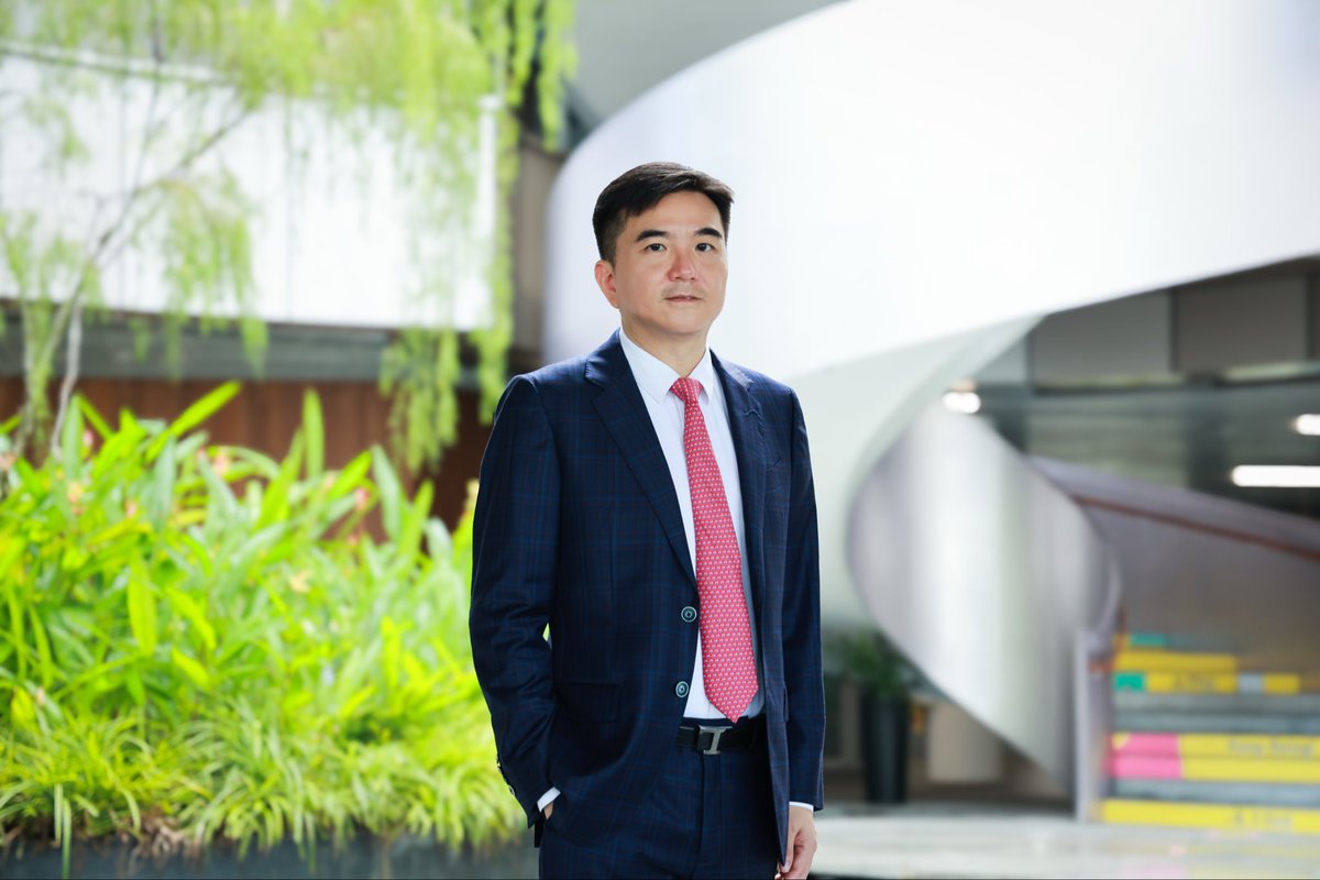 NTUsg's tweet photo. #NTUsg Associate Chair (Research) of the School of Mechanical & Aerospace Engineering Prof Zhou Kun has been elected Fellow of the @royalsociety for his exceptional contributions to science. He is the only newly-elected Fellow based in Singapore this year. Election to the Fellowship is regarded as one of the highest honours in science and notable past Fellows include Isaac Newton, Charles Darwin, Albert Einstein and Stephen Hawking. https://t.co/1A5CpvcPMr

#NTUsgProfs #NTUsgResearch