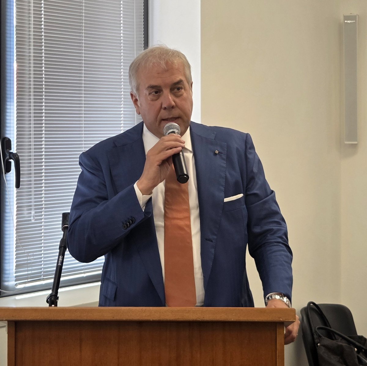 Federmeccanica's tweet photo. 🎙In corso a Taranto, presso lo stabilimento @AcciaieriedIT  la
conferenza stampa congiunta di #Federmeccanica e @ConfindustriaT
presieduta dal Presidente di Federmeccanica @Simone1bettini e il Presidente di @ConfindustriaT Salvatore Toma, dedicata al futuro dell' #exIlva e al ruolo strategico della #siderurgia per il sistema industriale italiano.

🗣 Il Presidente di Federmeccanica, Simone Bettini: "Difendere e sviluppare questo asset è una questione di sovranità industriale a tutela delle nostre filiere. Il tempo dei rinvii è scaduto: serve subito un piano per dare un futuro all'ex Ilva".

 #Industria #Acciaio