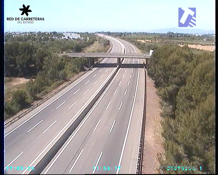 transit's tweet photo. ⚫ L'AP-7 està tallada per #manifestació en els següents trams:  

Vila-seca cap al nord  
Altafulla en tots dos sentits
Vendrell cap al sud
Roca del Vallès en ambdós sentits 
Vilablareix en sentit nord
Sant Julià de Ramis en sentit sud https://t.co/Ho43YN5RxD