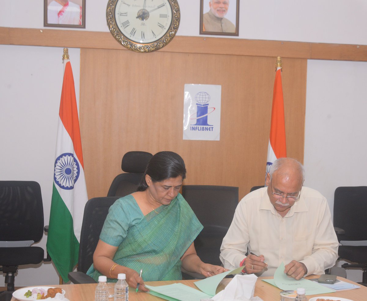 INFLIBNET's tweet photo. We’ve officially signed an MoU to bring #ShodhChakra to NIPER Ahmedabad!
This partnership equips researchers @NIPERAhmedabad with powerful digital workspace to streamline their academic workflows seamlessly. Ready to see this collaboration drive next-gen pharmaceutical research! https://t.co/R1KMVxt4pL