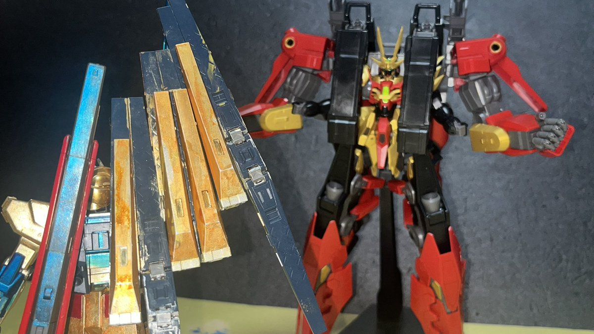 EFAB0Mpq4AzNkQ7's tweet photo. 掛け合い
マスカリージャ「お前の本気を見せろ」
ゴゴゴゴージャース！
フルアーマーユニコーン！クアンタ フルセイバー！マイティーストライクフリーダム！インフィニットジャスティス弐式！デスティニー Spec II！
ゴージャス「本気のガンダムチームだ」
マスカリージャ「ち、ちがう！」
＃ガンプラ https://t.co/X3RvcWSyyp