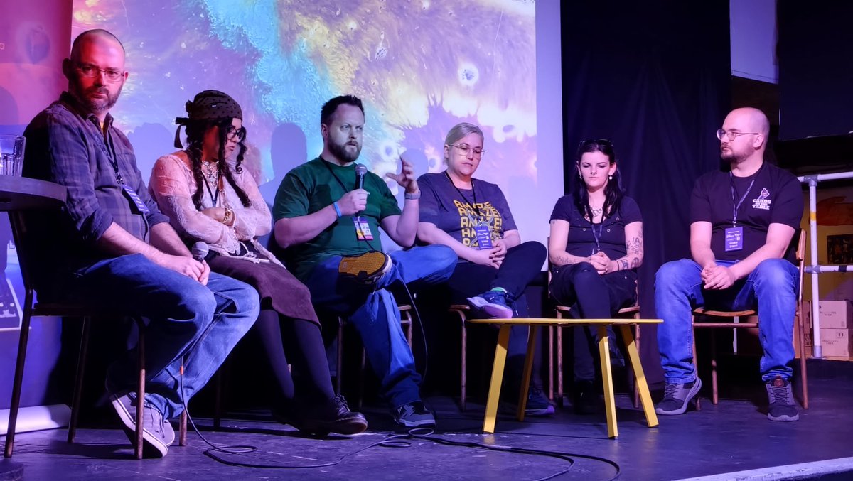 ClothCatGames's tweet photo. We’ve been having a wild, wonderful time at events &amp; took Planted to #IMPACTIndies recently - Ben even did a panel on stage!

If you’ve been itching to get into some horticultural combat the Planted Playtest is LIVE on Steam https://t.co/Ma7ylQXIRW #indiegames #indiedev #playtest https://t.co/LXc40tieU0