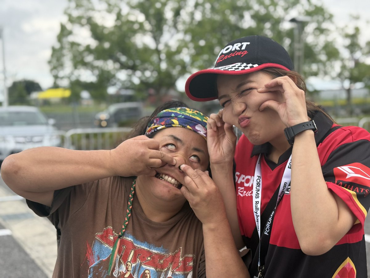m_rallyjapan's tweet photo. みんな大好きコドラの斎田さん

ちょっとX用に写真撮りますよ🤳とお願いしたらこの表示（笑）

本当に芸人ですね https://t.co/pEumYnwgVX