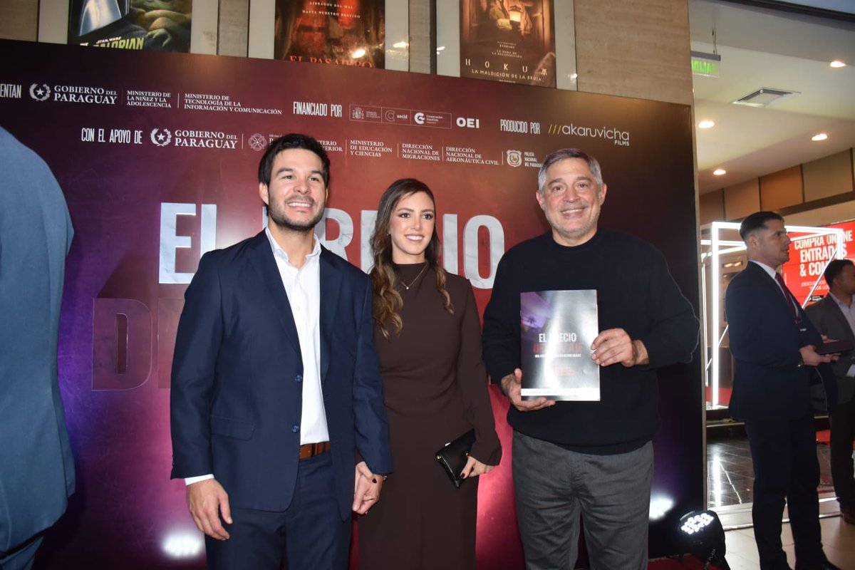 luisramirez_py's tweet photo. Tuve el honor de acompañar el Avant Premiere de "El Precio del Pasaje" , una obra que nos conmueve, nos interpela y nos demuestra, una vez más, que las historias paraguayas tienen una fuerza universal. https://t.co/N2PzWV4g0Q