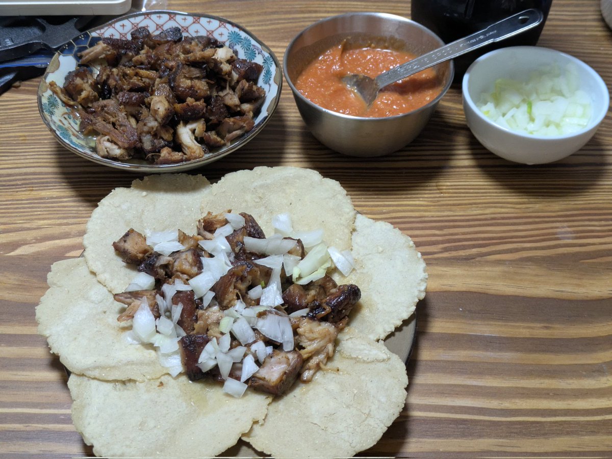 yanagiDM's tweet photo. 仕事終わりに1人でタコスぱーりー🌮 https://t.co/zQM7V2ewFW