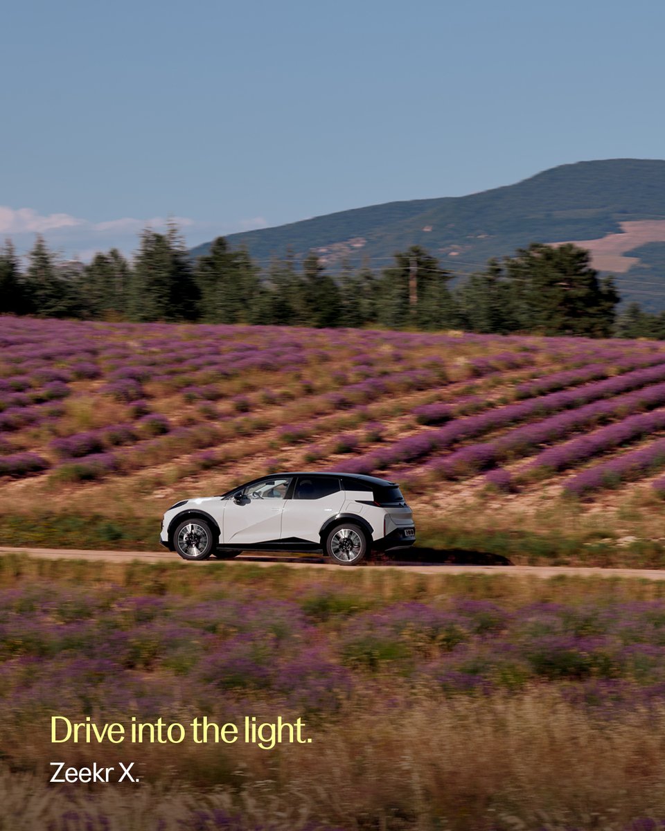 Zeekr_Europe's tweet photo. Let the light in with the expansive panoramic roof in the Zeekr X.
/
Zeekr X Long Range RWD Energy consumption: 16,4 kWh/100km (WLTP); CO2 emissions: 0 g; CO2 class: A.
#Zeekr #ZeekrEurope #ZeekrEV #EV #zeekrX https://t.co/Xmk7MVEfGq