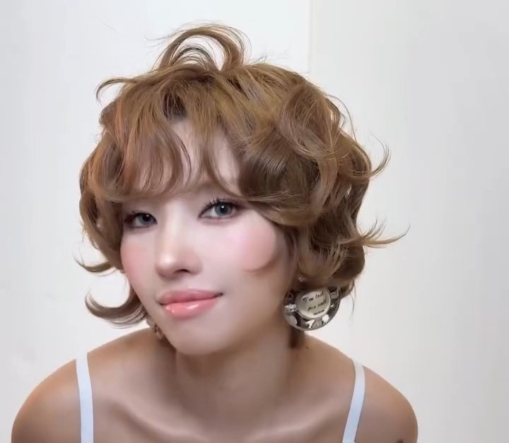 다리미 tweet media
