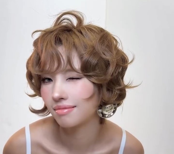 다리미 tweet media