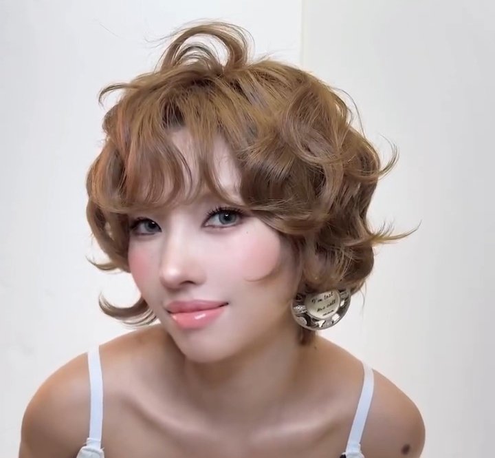 다리미 tweet media