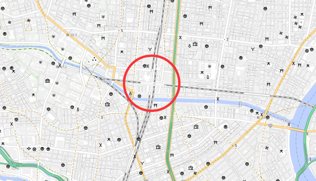 BCI351's tweet photo. 《お出かけクイズ・地図版》
何駅でしょう？？

＊個別リプ返できないことがあります ご了承ください

(問題の地図は地理院地図を使用･加工しています) https://t.co/7bVPdayqTr