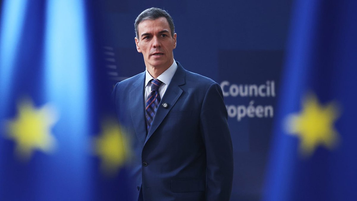 XmediaTR's tweet photo. İspanya Başbakanı Pedro Sánchez’in liderliğini yaptığı Sosyalist İşçi Partisi’nin (PSOE) Madrid’deki genel merkezi, yolsuzluk ve usulsüz finansman soruşturması kapsamında polis tarafından arandı. https://t.co/ugbCqyIt9C