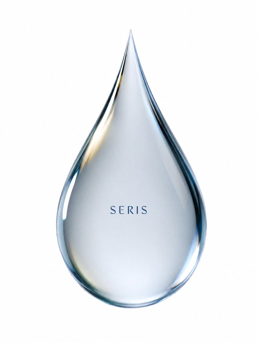 Serisofficial's tweet photo. รู้ไหม ? นวัตกรรมระดับรางวัลโนเบล ซ่อนอยู่ในเลเยอร์นี้ ไม่ใช่แค่การเคลือบผิว แต่คือการนำน้ำเข้าสู่เซลล์ผิวโดยตรง ปลดล็อคผิวฉ่ำน้ำยาวนาน 24 ชั่วโมง 

ขีดสุดของการฟื้นบำรุงขั้นล้ำลึก 🌊✨

#seris #deepchangeskin #NobelPrize #serisxpopor #poporsapsiree #skincare https://t.co/NcH8qmOQ9Z