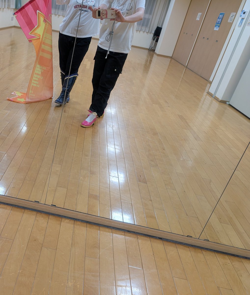 FaveCrew's tweet photo. 練習だよ～⭐🍬 https://t.co/nmQ4GKxu0R