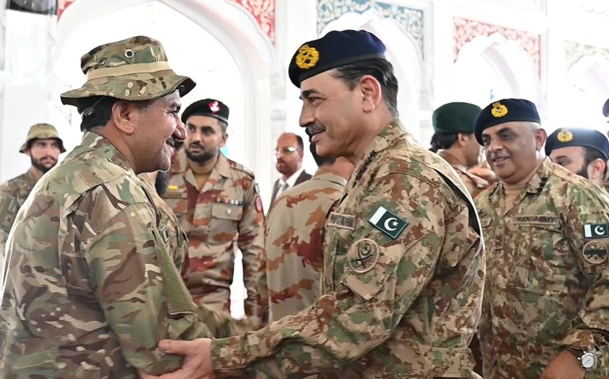 zarrar_11PK's tweet photo. Field Marshal Syed Asim Munir, NI (M), HJ, COAS & CDF, visited Zhob District, Balochistan to celebrate Eid-ul-Azha with frontline troops deployed along the Western frontiers.

The visit commenced with Eid prayers along with special supplications for Pakistan’s enduring peace, stability and prosperity and for the Shuhada, who rendered the ultimate sacrifice in defence of the motherland.

Extending Eid greetings to officers and soldiers, the Field Marshal commended their exceptional grit, unwavering resolve, operational preparedness and steadfast vigilance amid foreign-sponsored terrorism. He paid rich tribute to the troops for their unmatched courage and sacrifices in safeguarding the nation against the menace of terrorism and hostile threats sponsored by inimical forces.

Referring to the recent cowardly terrorist incident in Quetta orchestrated by Indian-sponsored Fitna-al-Hindustan and its proxies, the Field Marshal reaffirmed that such inhuman and brutal acts cannot weaken the resolve of Pakistan Armed Forces or the nation. He emphasized that the morale and resolve of troops and the people of Pakistan remained unshaken. He reiterated that the Armed Forces, in close coordination with law enforcement agencies and the people of Balochistan, would continue to pursue all facilitators, abettors and perpetrators of terrorism with full force.

Upon arrival, the Field Marshal was received by Commander Quetta Corps. The Field Marshal also laid a floral wreath at Yadgar-e-Shuhada and paid homage to the brave sons of the soil who embraced Shahadat in defence of the motherland.