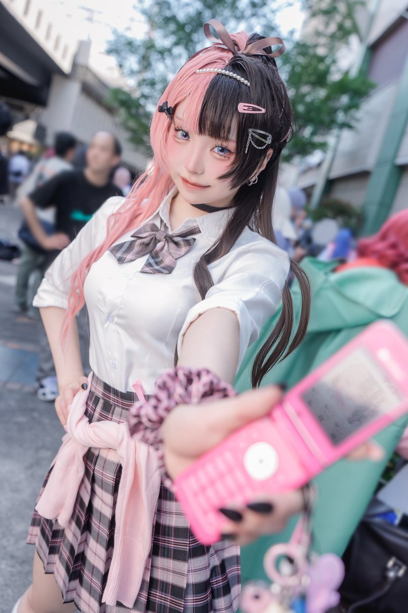 mia38_s's tweet photo. 【⚠︎Cosplay/ぶいすぽっ！】
橘ひなの🍫💘新衣装

⠀⠀⠀⢸⣦⡀⠀⠀⠀⠀⢀⡄
⠀⠀⠀⢸⣏⠻⣶⣤⡶⢾⡿⠁⠀⢠⣄⡀⢀⣴
⠀⠀⣀⣼⠷⠀⠀⠁⢀⣿⠃⠀⠀⢀⣿⣿⣿⣇
⠴⣾⣯⣅⣀⠀⠀⠀⠈⢻⣦⡀⠒⠻⠿⣿⡿⠿⠓⢀
⠀⠀⠀⠉⢻⡇⣤⣾⣿⣷⣿⣿⣤⠀⠀⣿⠁⠀
⠀⠀⠀⠀⠸⣿⡿⠏⠀
⠀⠀⠀⠀⠀⠟⠁⠀

#ストフェス2026
#日本橋ストリートフェスタ2026