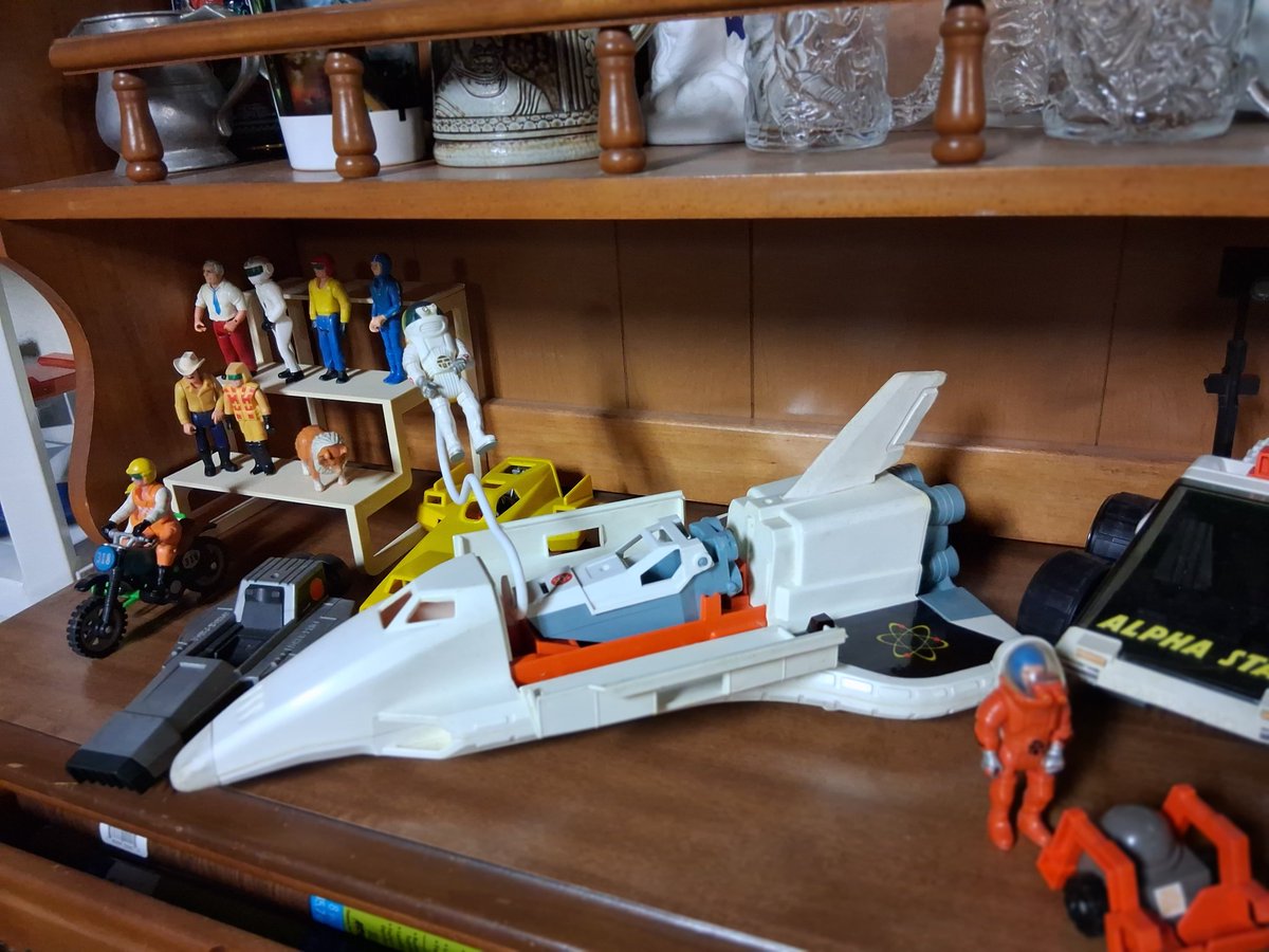 Toy Fan tweet media