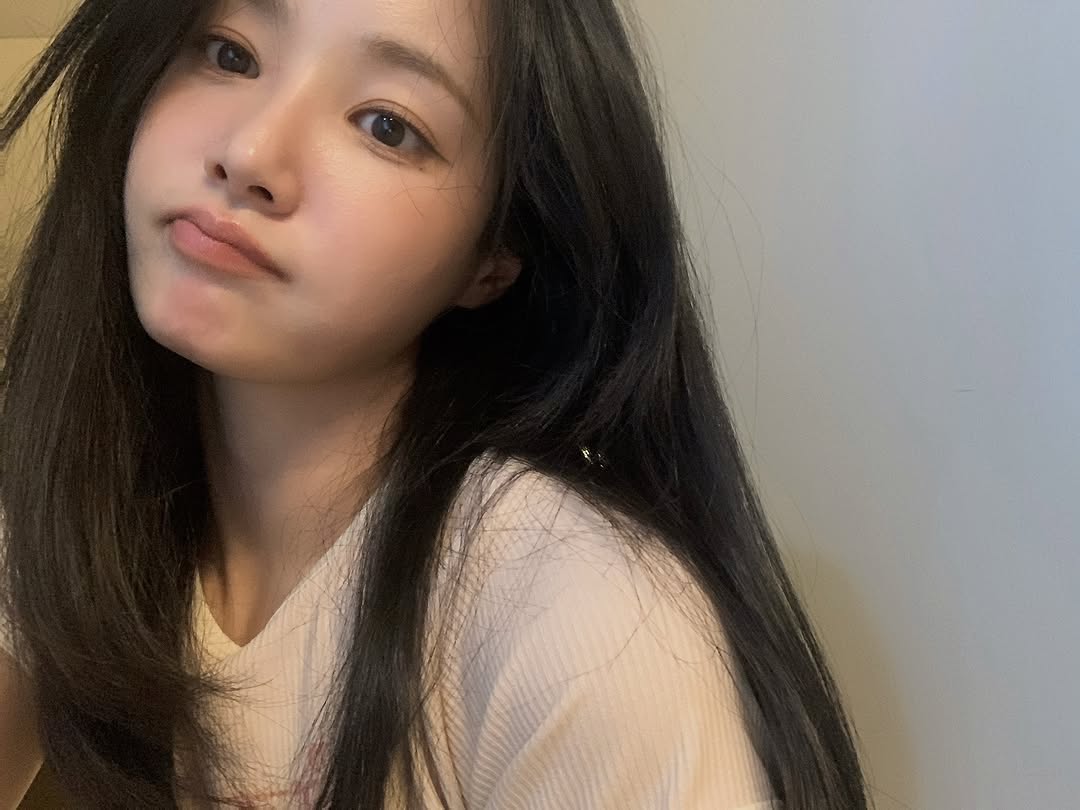 yeonwookini121's tweet photo. 심장 멎게 하지마라 이다빈
#연우 #이다빈 #Yeonwoo #leedabin #Chloelxxlxx https://t.co/V5RK3KAjVn