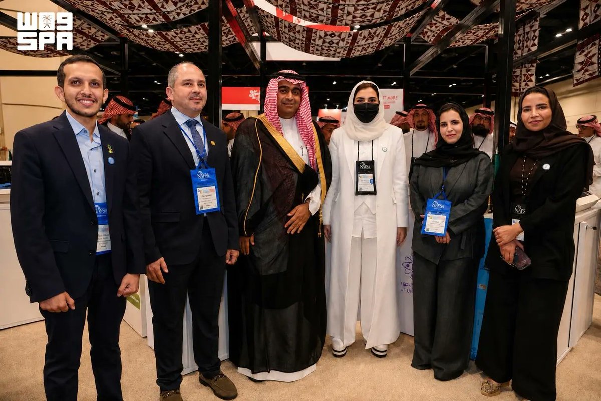 SPA_sci's tweet photo. نائب الأمين العام لمجلس شؤون الجامعات يزور جناح الجامعة السعودية الإلكترونية في نافسا الدولي 2026.
https://t.co/94cUeUkVS2
#واس https://t.co/T6s8nyemiT
