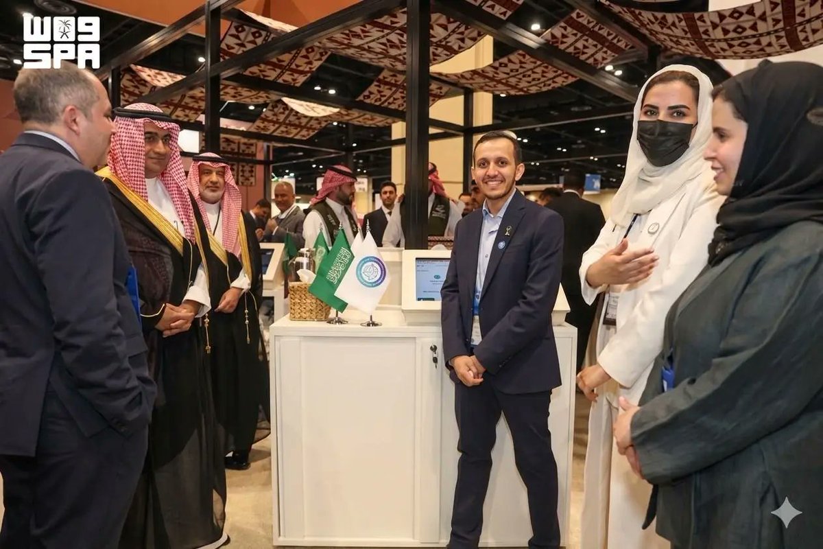 SPA_sci's tweet photo. نائب الأمين العام لمجلس شؤون الجامعات يزور جناح الجامعة السعودية الإلكترونية في نافسا الدولي 2026.
https://t.co/94cUeUkVS2
#واس https://t.co/T6s8nyemiT