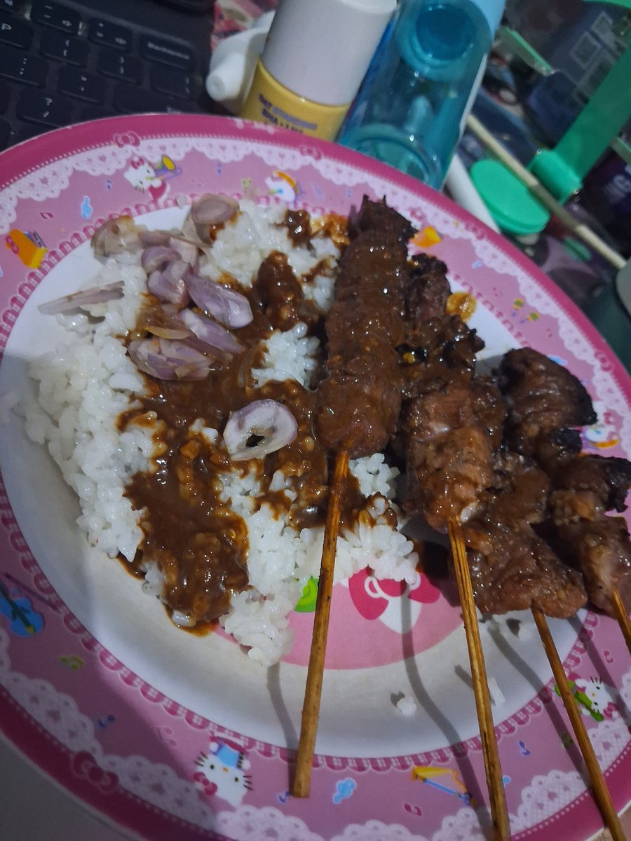 DyahQila's tweet photo. Happi eiddd
Aksnjsndjs
Sdh lama ga di akun ini
Mw spam lagi dee https://t.co/LvydrkWmmE
