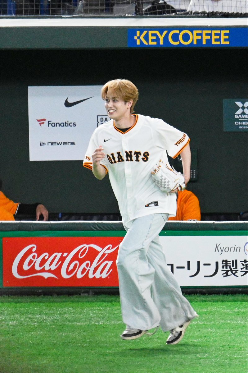 suuyan_0830's tweet photo. 始球式のために望遠レンズ重たかったけどオープンアップしてよかった⚾️❤️‍🔥❤️‍🔥❤️‍🔥

#前田大輔
#TAGRIGHT
#TAGラジ https://t.co/RY4WryrLuM