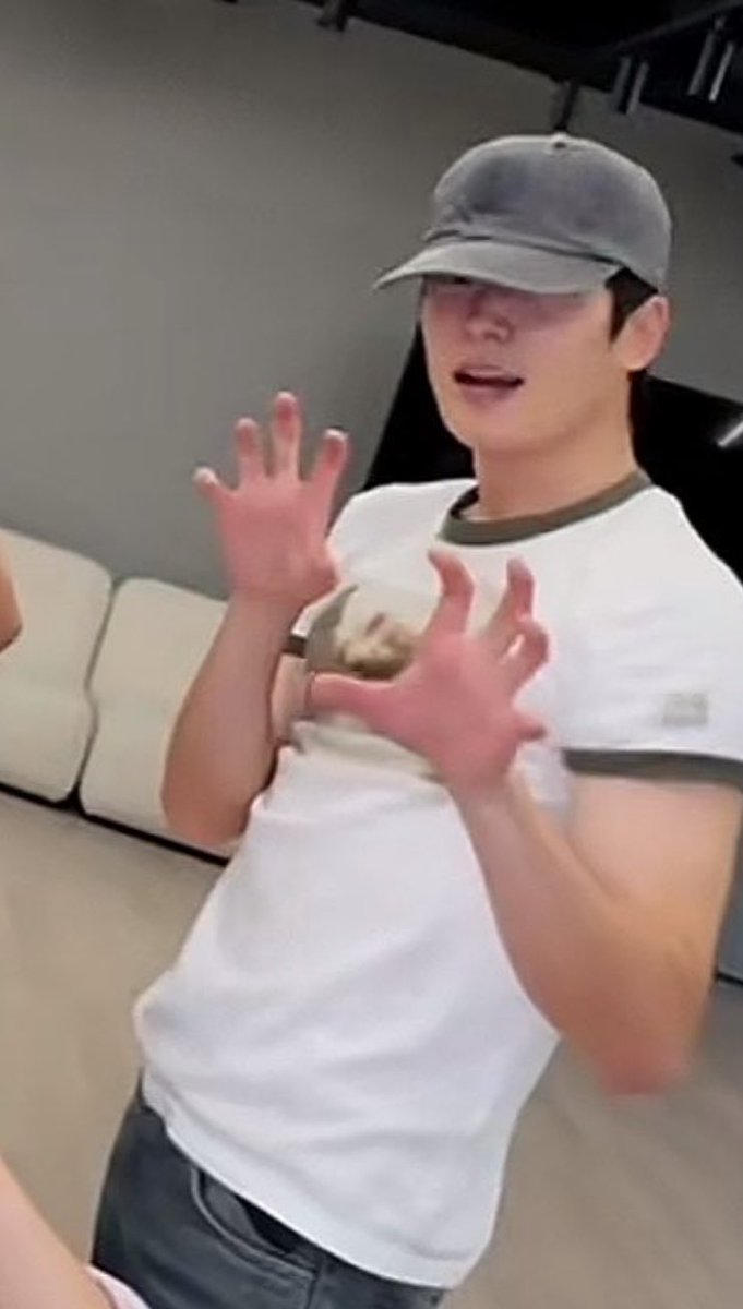 ออ อู๊ด คึก คัก tweet media