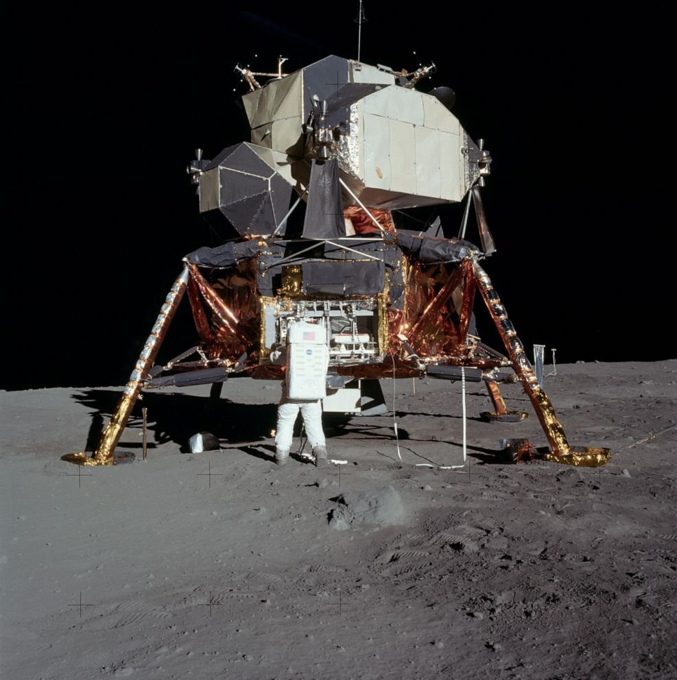 lequotidien509's tweet photo. #USA | Le 26 mai 2026, la NASA a présenté son projet de base lunaire : retour humain en 2028, 25 lancements et 21 atterrissages prévus. Partenaires privés mobilisés pour landers, rovers et drones. #lequotidien509 #haiti #diaspora #NASA #ExplorationSpatiale #Lune https://t.co/LZiUdJVpRo