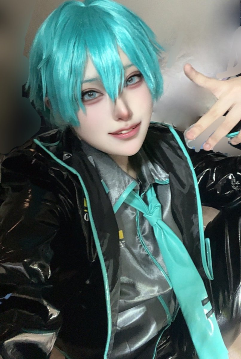 虹七 tweet media