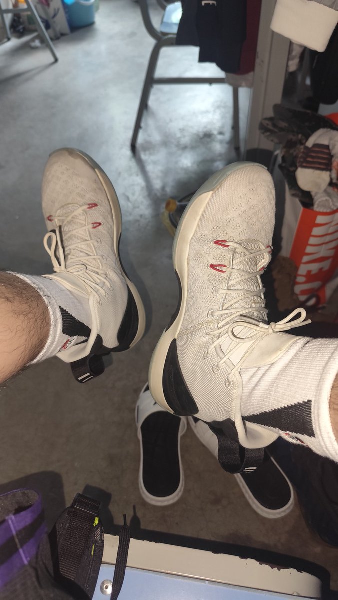 M_KK_HTK's tweet photo. 有人想买你爹的yw🧦么🤪
味道浓厚，价格不高🤪欢迎联系 https://t.co/Eug05JFksp