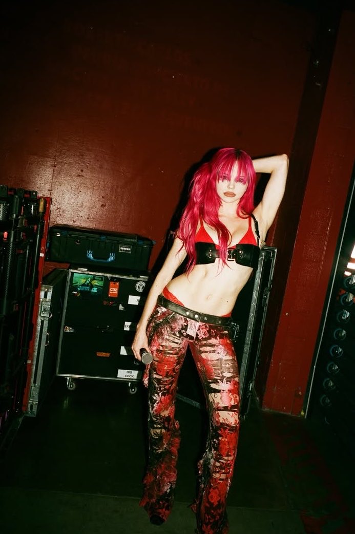 Adéla France 🎶 tweet media