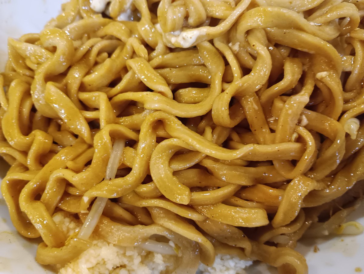 boo4648's tweet photo. 栃木県小山市「ラーメン ヒカリ」カレーませそば中(300g)無料トッピング全ノーマル🎵
今日はジャンク気分だったので上記をポチッとな☝
濃厚豚骨とスパイシーカレーの相性良き👍
うまかった😋 https://t.co/pXXFb1usPZ