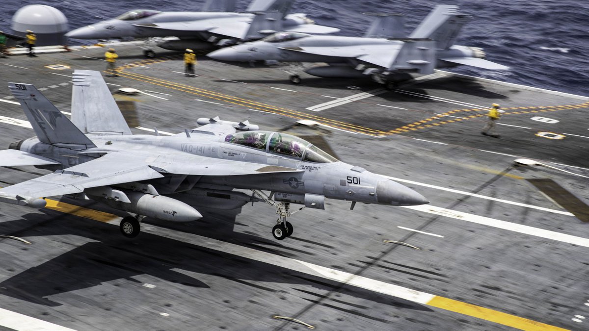 Lethal. Ready. Always forward. 🇺🇸✈️

Jets launch and land seamlessly during flight operations aboard USS George Washington. Delivering relentless lethality ensures the preservation of a free and open Indo-Pacific.

#FlyNavy | #US7thFleet https://t.co/DPOcUoFTD5