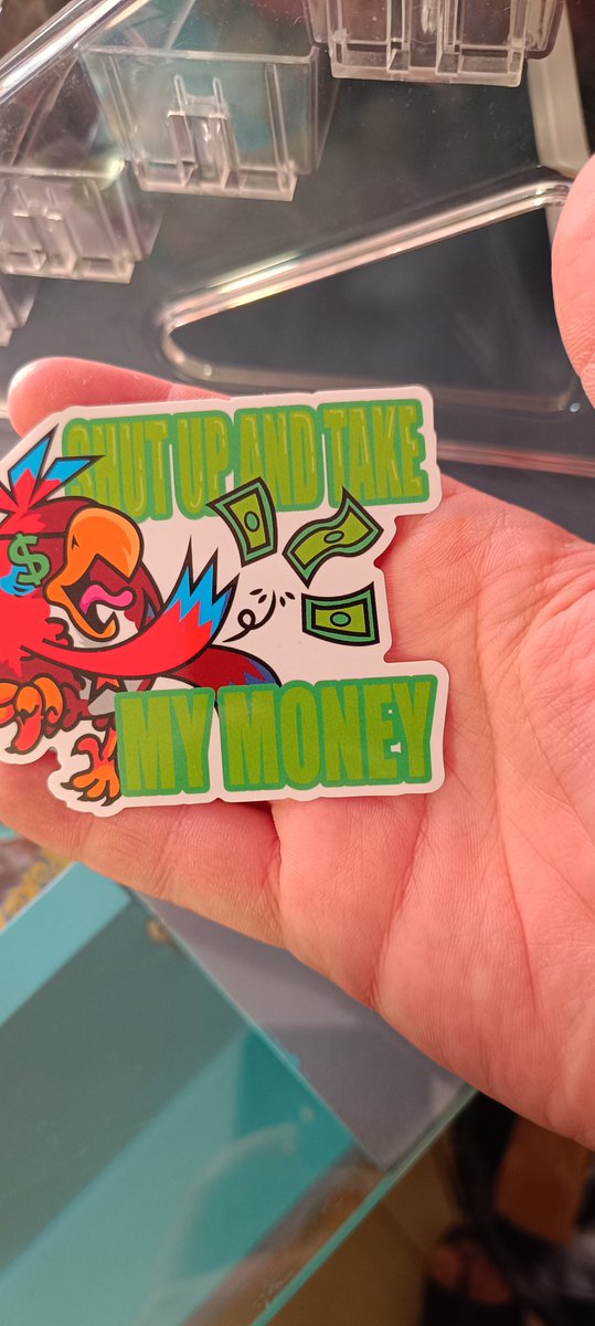 Naki16_Rhark's tweet photo. @NakamasClothing @paugi7 Al fin está aquí la mejor mochila de Inazuma del mundo 😍

Y de regalo el mejor sticker https://t.co/fquWJU26HA