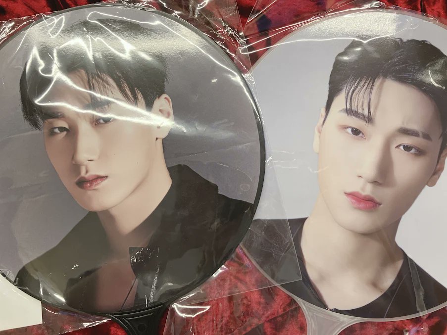 ATEEZ サンのうちわやトレカ・その他小物グッズが 入荷いたしました