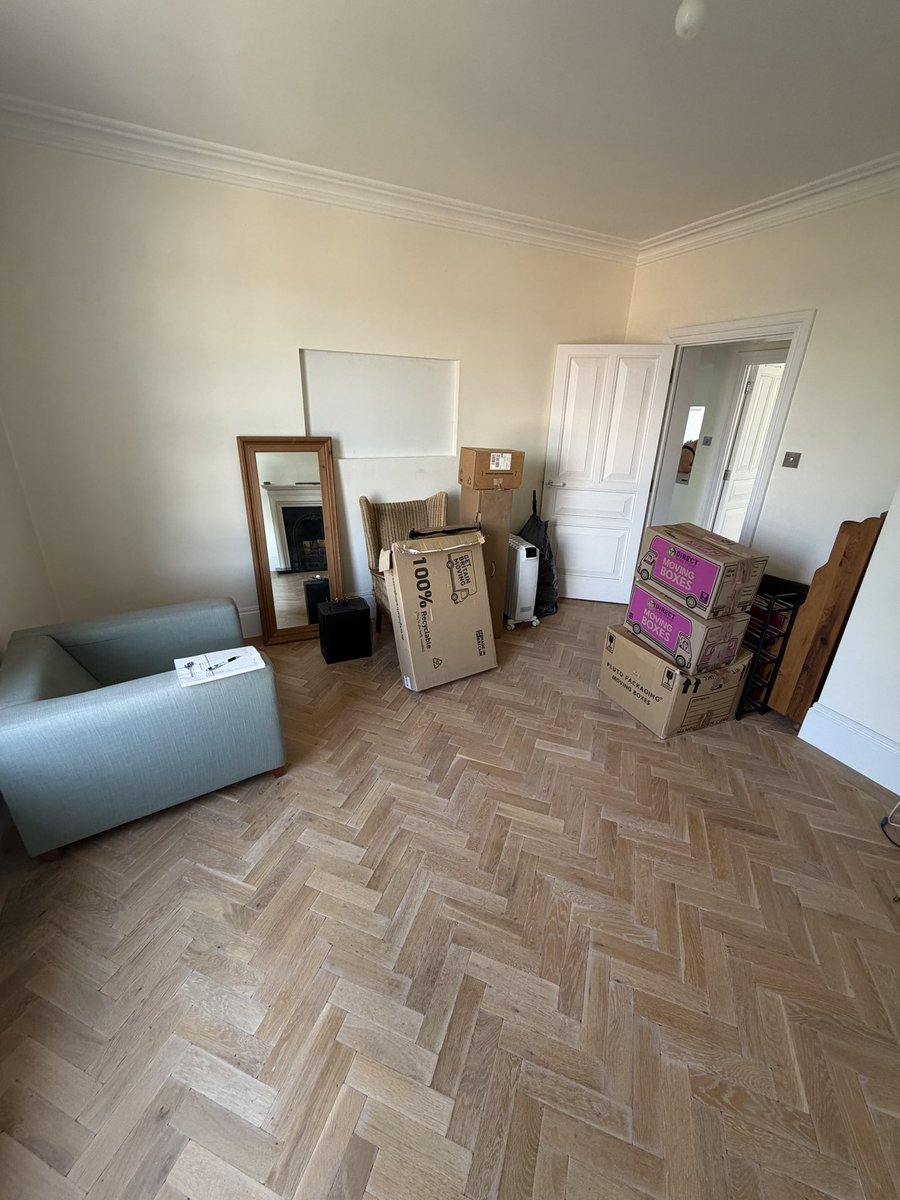 DeliverEasyLtd's tweet photo. 🚚 House Removal Completed in Winchmore Hill 📦

Another smooth move completed by DeliverEasy!
This collection was from a first-floor property and safely delivered to a ground-floor house with care and efficiency.

Reliable. Professional. Efficient.
That’s how we move. ✅ https://t.co/QkEG6VGpg8