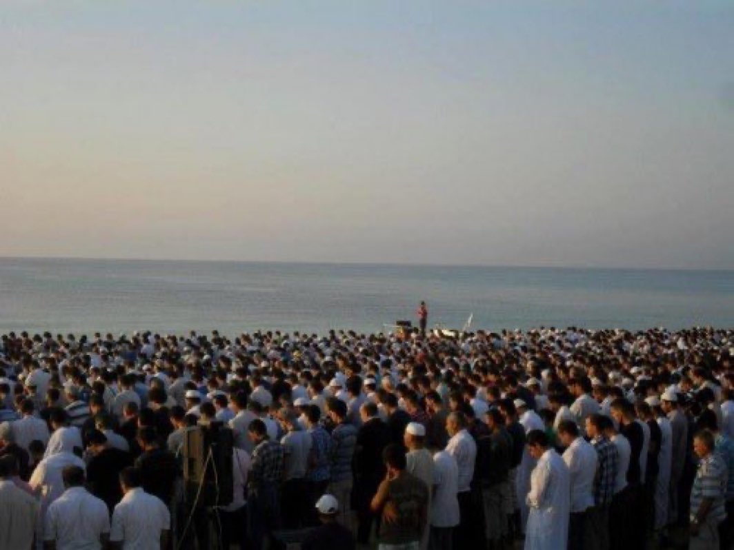 1964archives's tweet photo. Salat al-Eid by the sea, Tunisia (2012) https://t.co/Kng0UQvYlC