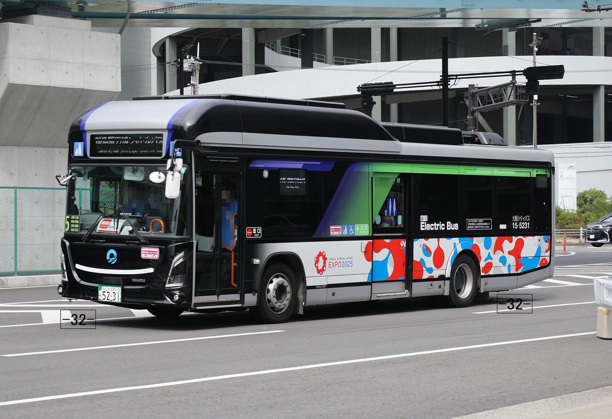 バス引退32個セット 川バス　リバースモール 大阪シティバス Osaka City Bus なにわ230あ5231 ZAC-LV828L1 港15