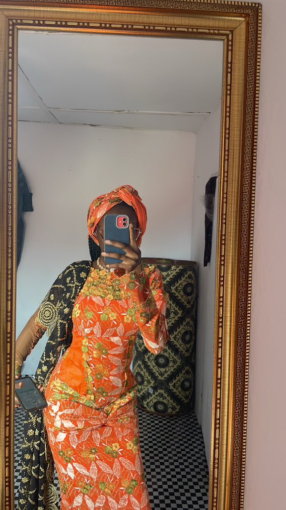 Dey_nahh's tweet photo. Eid Mubarak y’all 🥹❤️
Please quote with your Eid outfit🌚 https://t.co/IsaAepJagp