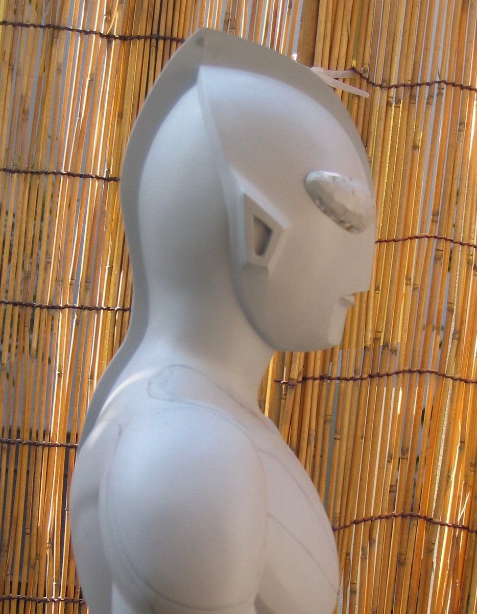 1979Saramander's tweet photo. 塗装中の自作したウルトラマン。　
#ウルトラマン #怪獣 #特撮 #ultraman #kaijyu #tokusatsu https://t.co/SXlTiIeRzV